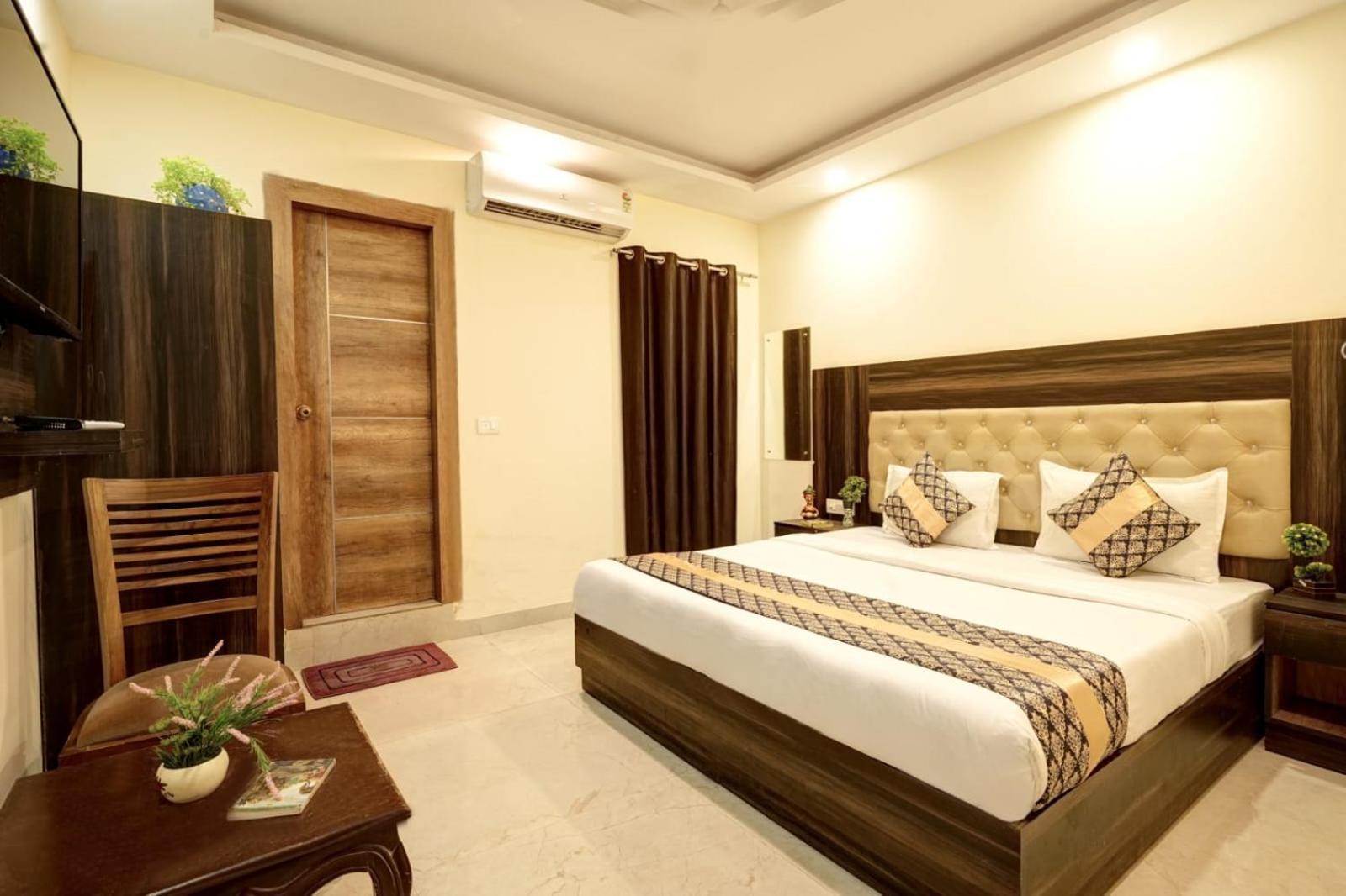 Hotel Premium Near Igi Airport Delhi New Delhi